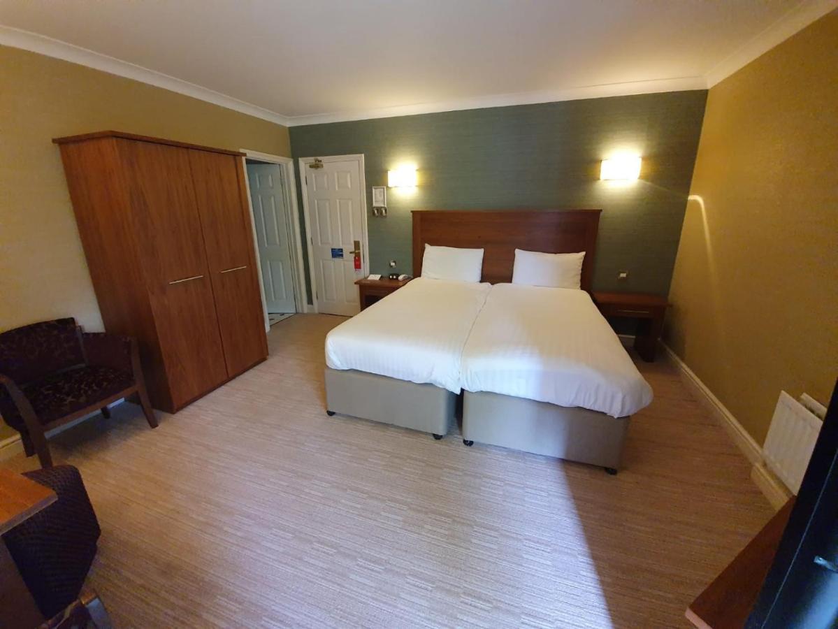 Best Western Moore Place Hotel Milton Keynes Extérieur photo