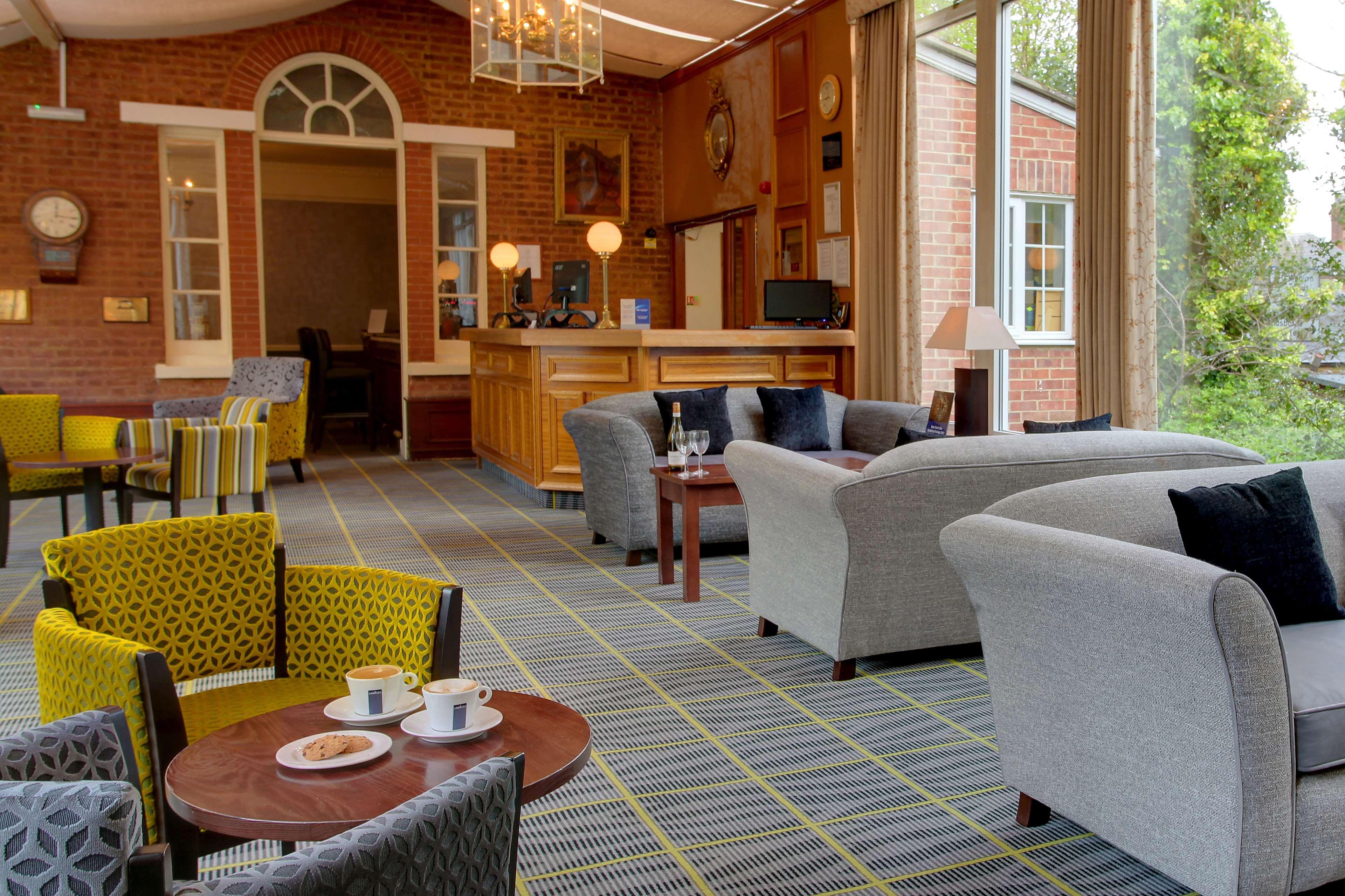 Best Western Moore Place Hotel Milton Keynes Extérieur photo