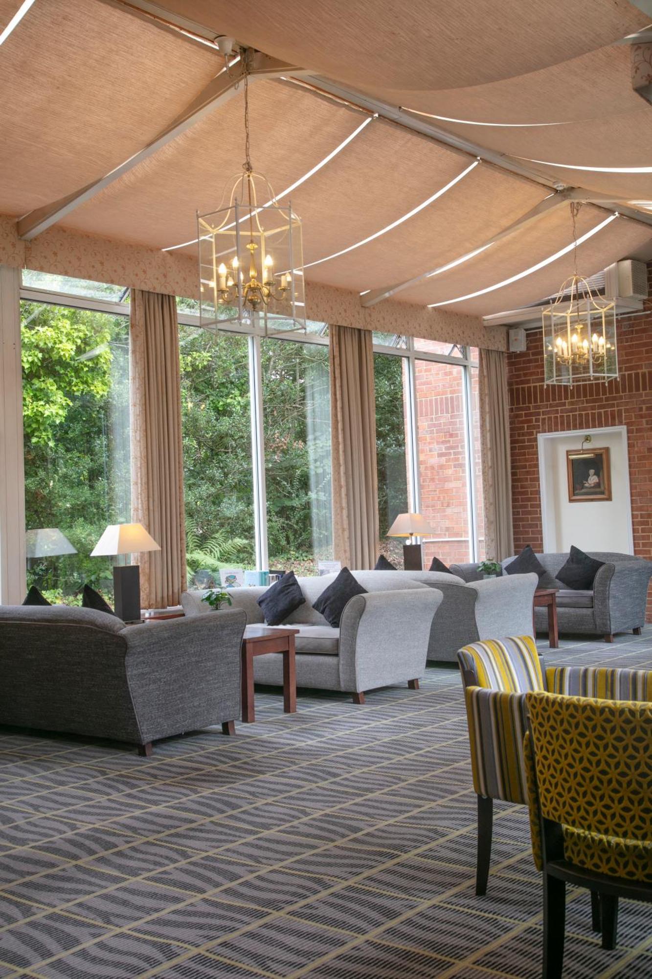 Best Western Moore Place Hotel Milton Keynes Extérieur photo