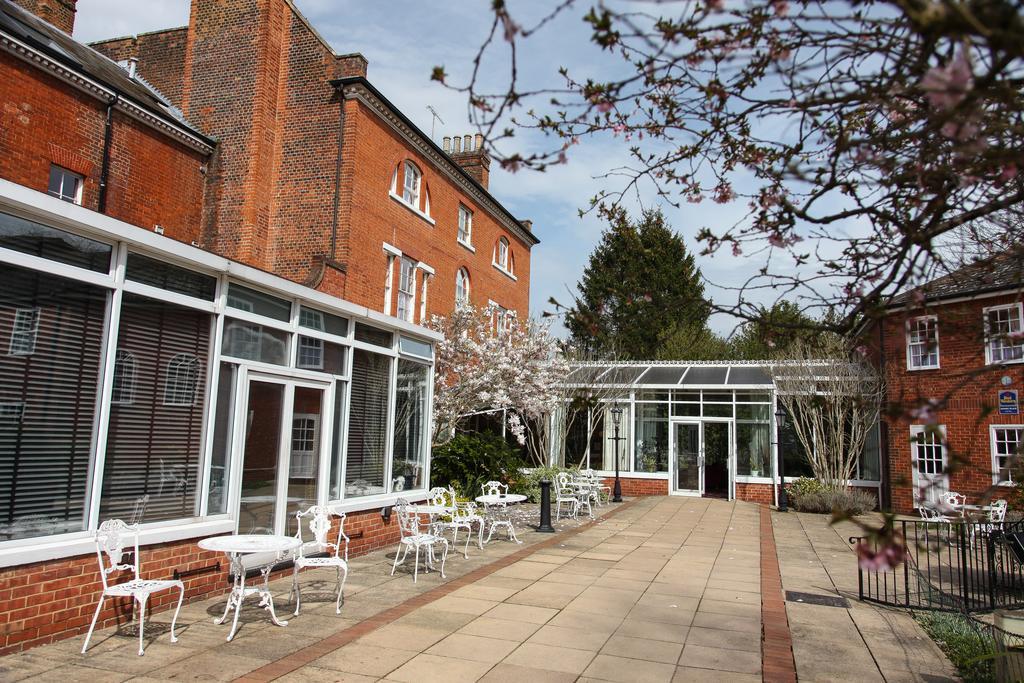 Best Western Moore Place Hotel Milton Keynes Extérieur photo